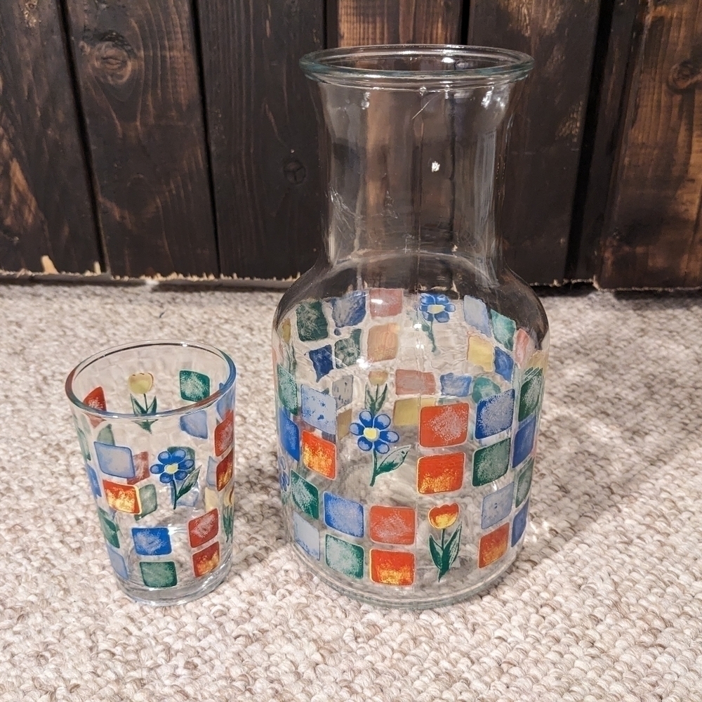 Juice carafe with one glass